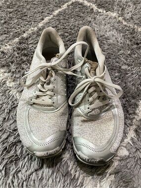 Nike Women's Athletic Sneakers in Light Gray and Silver